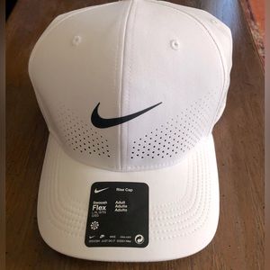 Nike ADV Golf Hat NWT L/XL